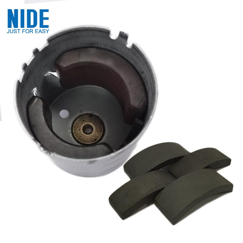 Maighnéid DC Motor Ferrite saincheaptha